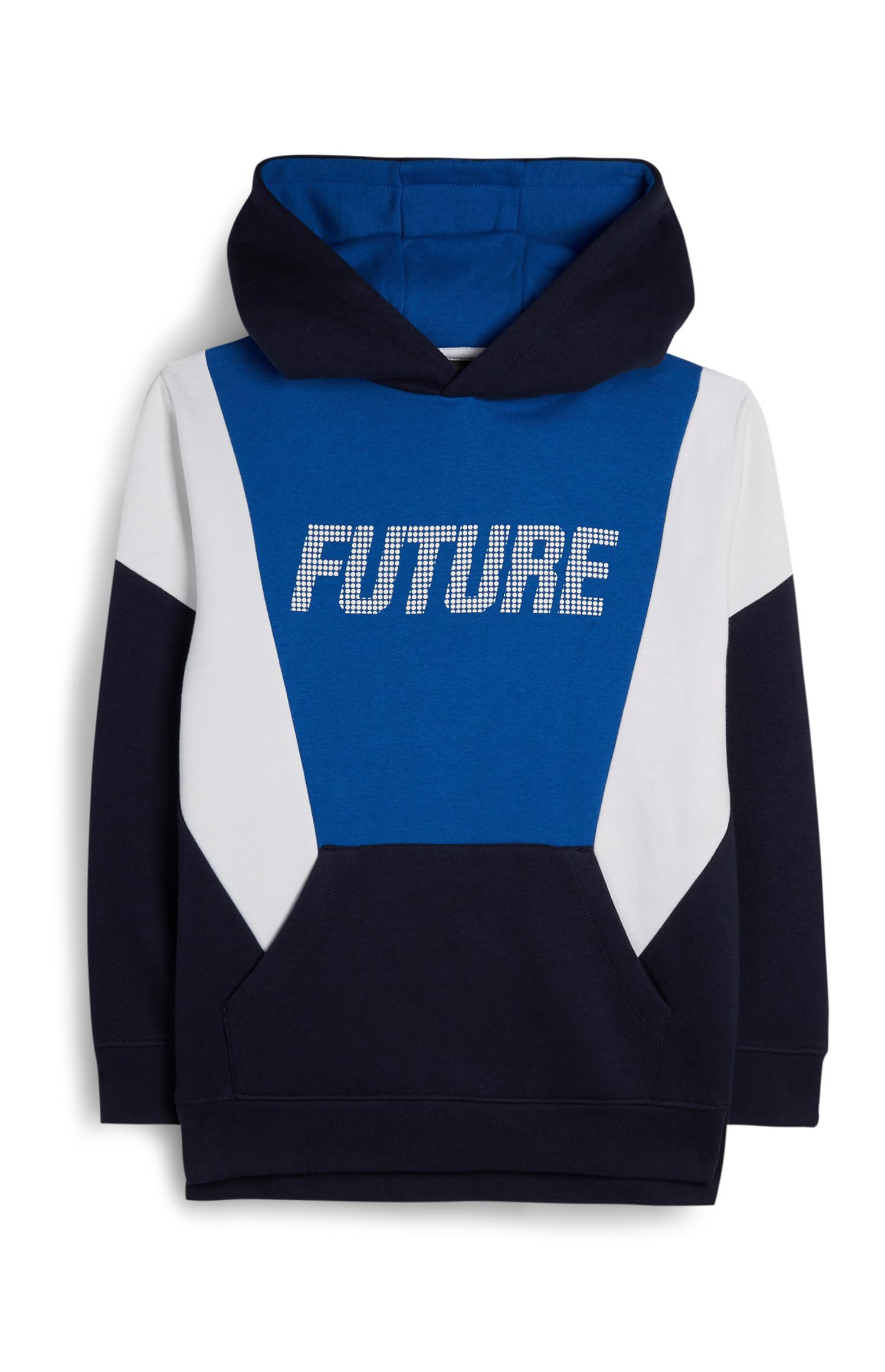 Pulover s kapuco, barvnimi bloki in napisom za fante