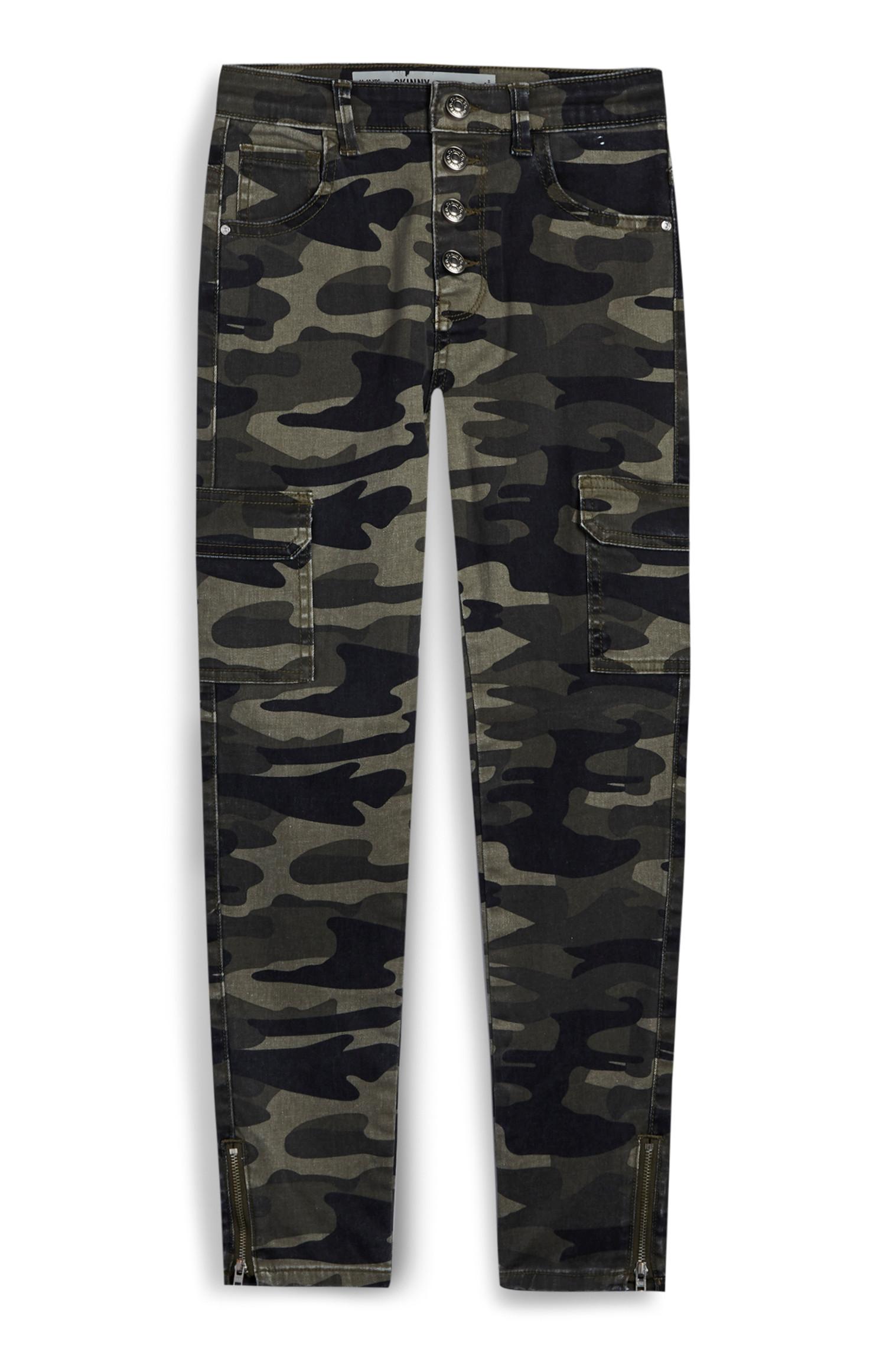 Vaqueros cargo color caqui con estampado de camuflaje para niña mayor