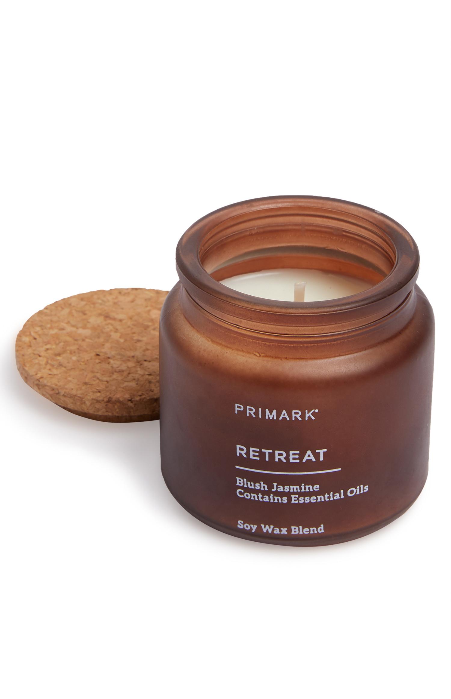 Sveča iz sojinega voska v kozarcu z vonjem jasmina in zamaškom iz plute Retreat