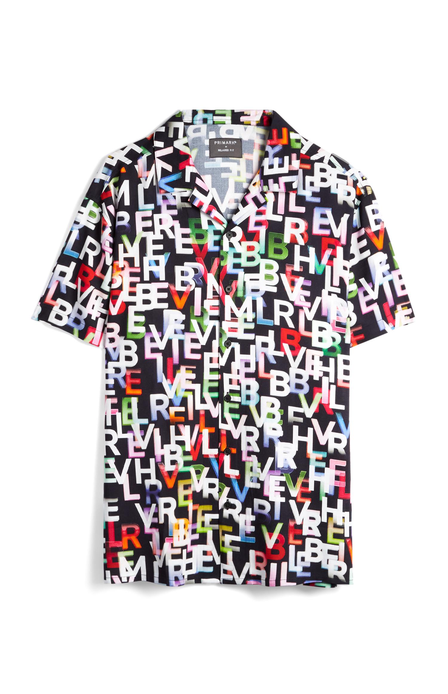 Camicia multicolore con testo Believer