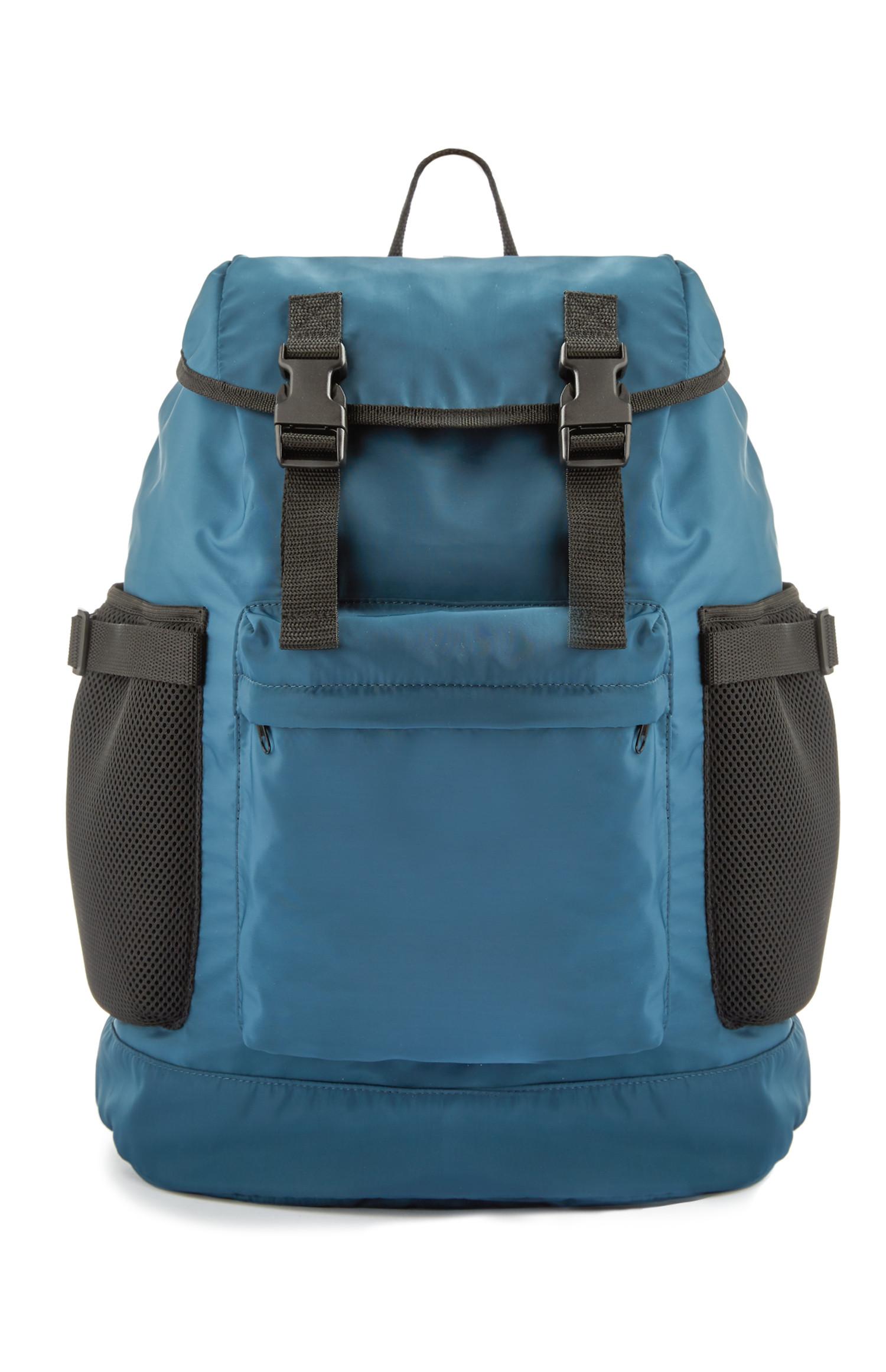 Mochila prática azul