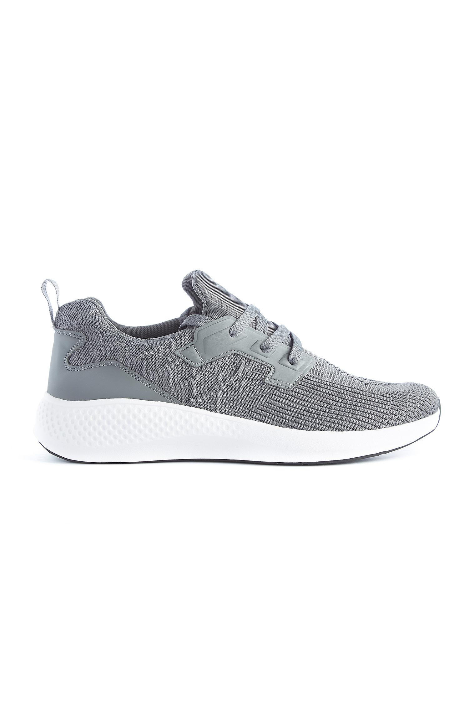 Trending men’s workout trainers | Primark UK