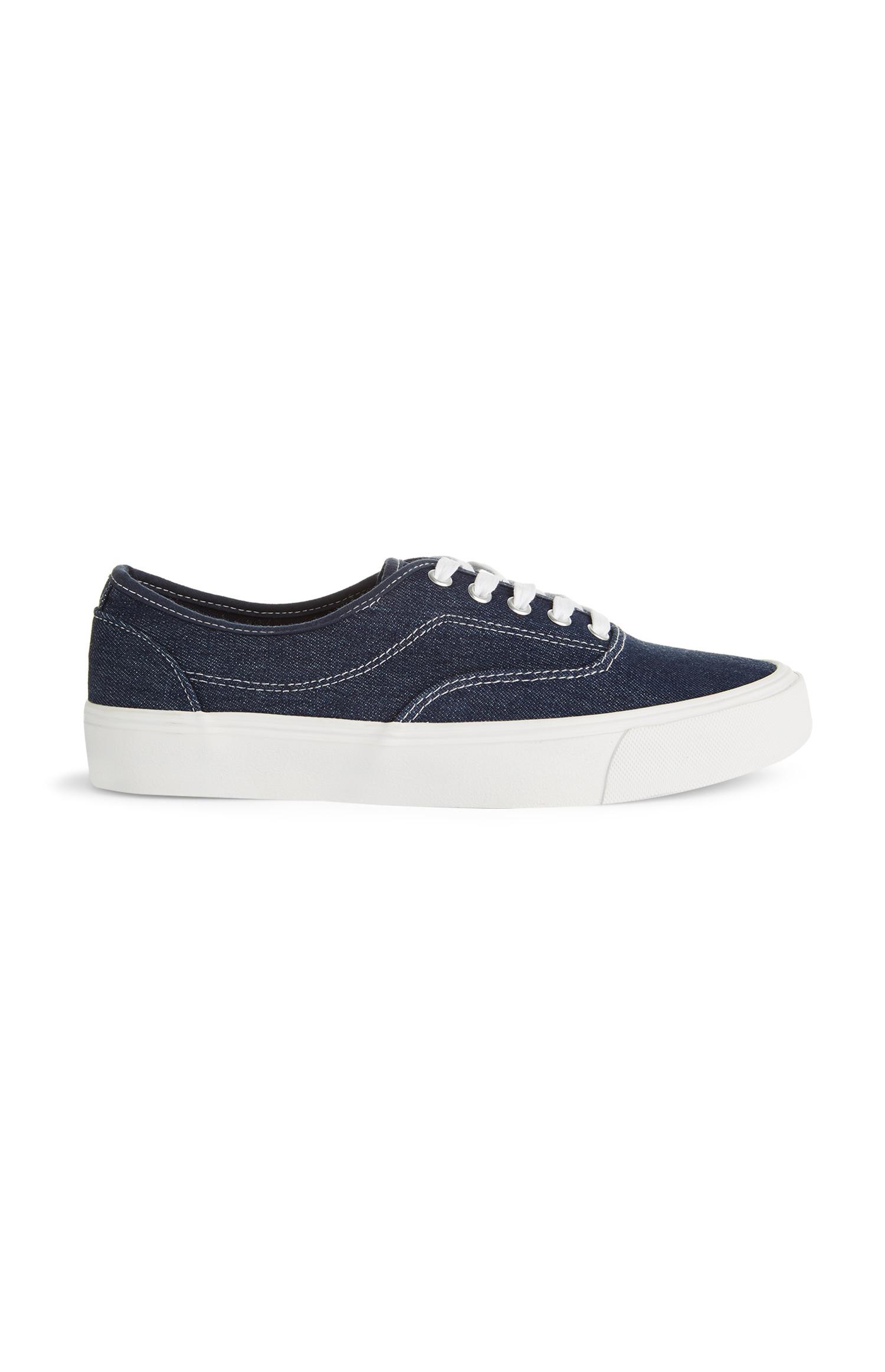 Trainer in denim basic