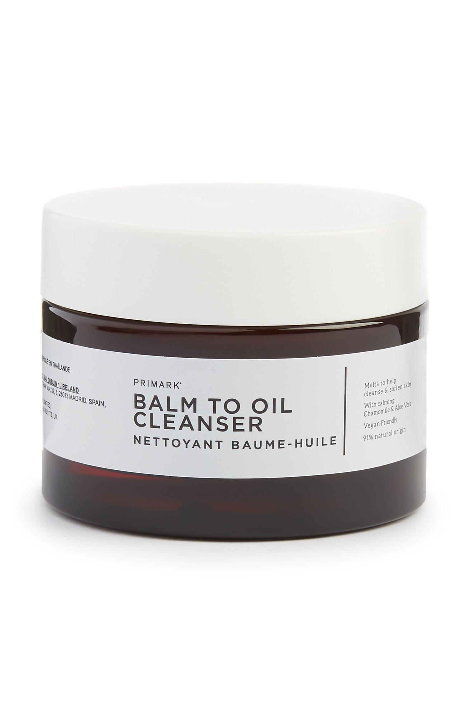 Sredstvo za čiščenje z oljem, kamilico in aloja vero