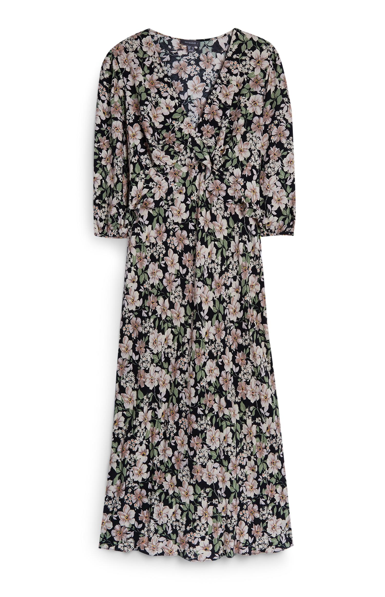 Robe rose et vert à superpositions et fleurs