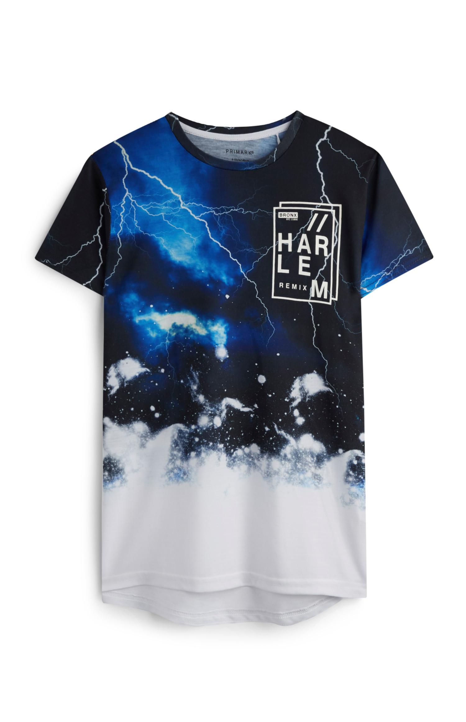 Camiseta con rayo para niño mayor