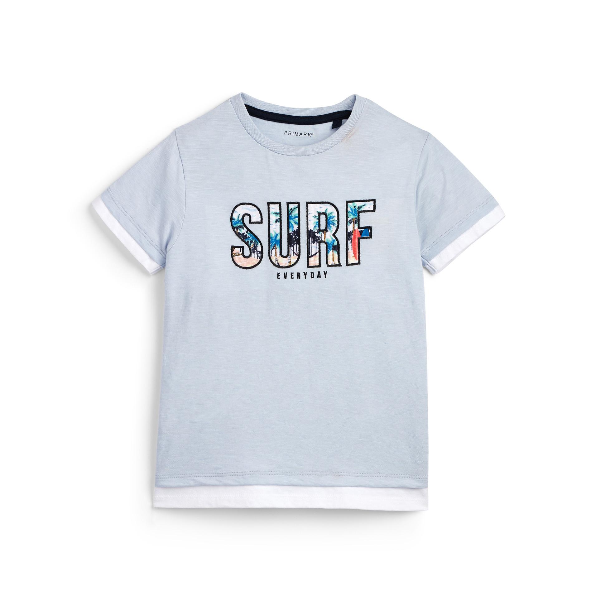 T-shirt grigia con scritta Surf da bambino