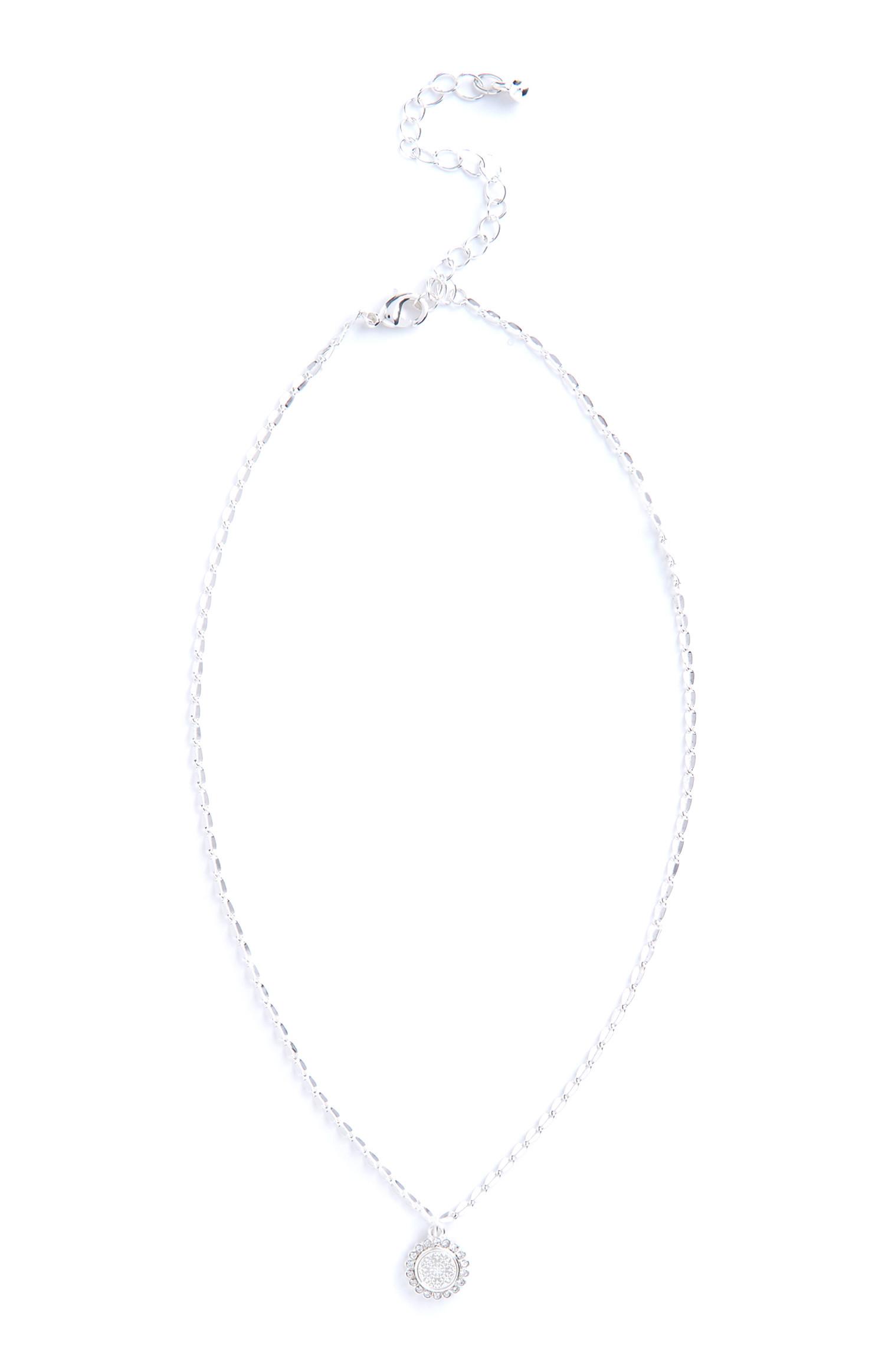 Collier avec pendentif argenté