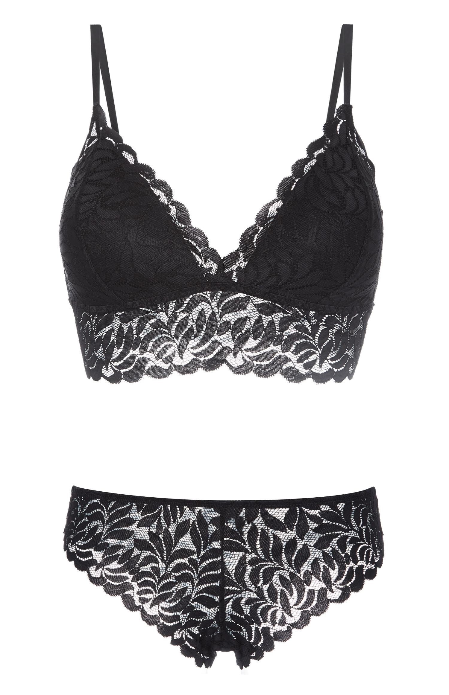 Brassière et culotte en dentelle noire