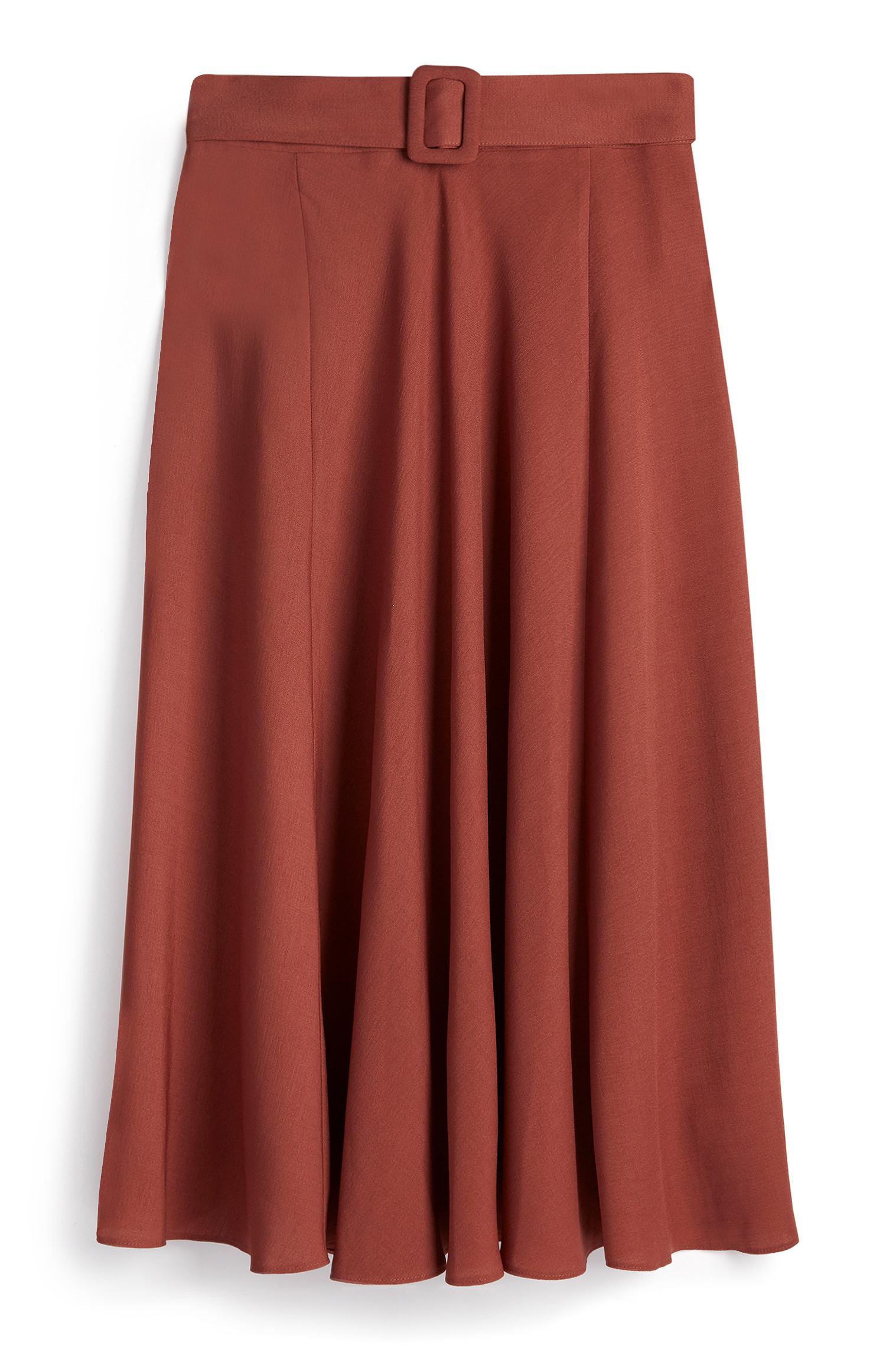 Jupe corail mi-longue plissée avec ceinture