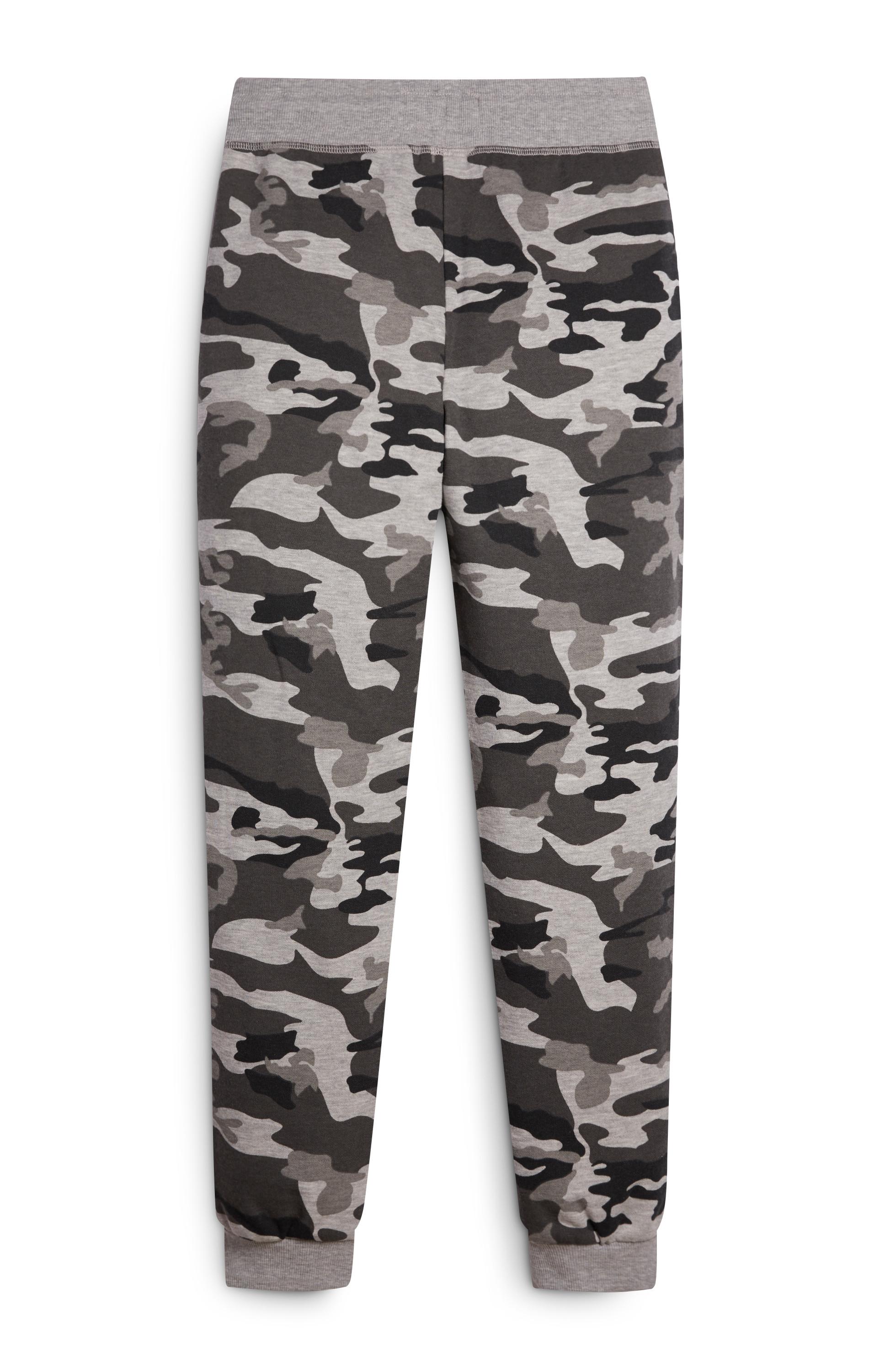 know one cares camo joggers