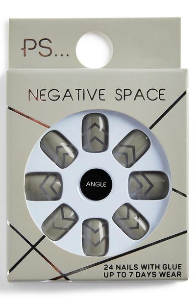 „PS Angle Negative Space“ Eckige, glänzende Kunstnägel