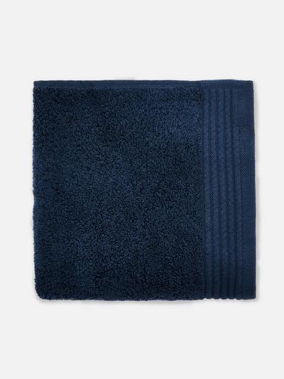 Donkerblauwe ultrazachte handdoek