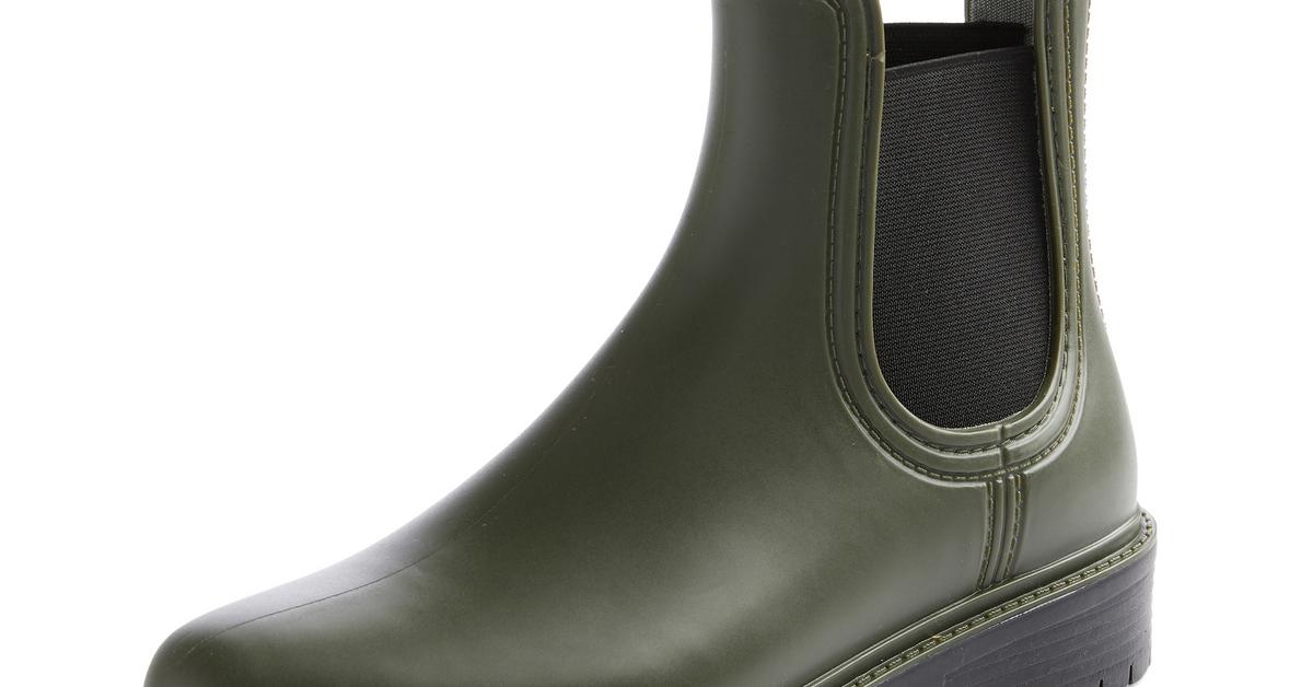 Khaki Chunky Chelsea Rain Boots | Women's Boots | Women's Shoes & Boots ...