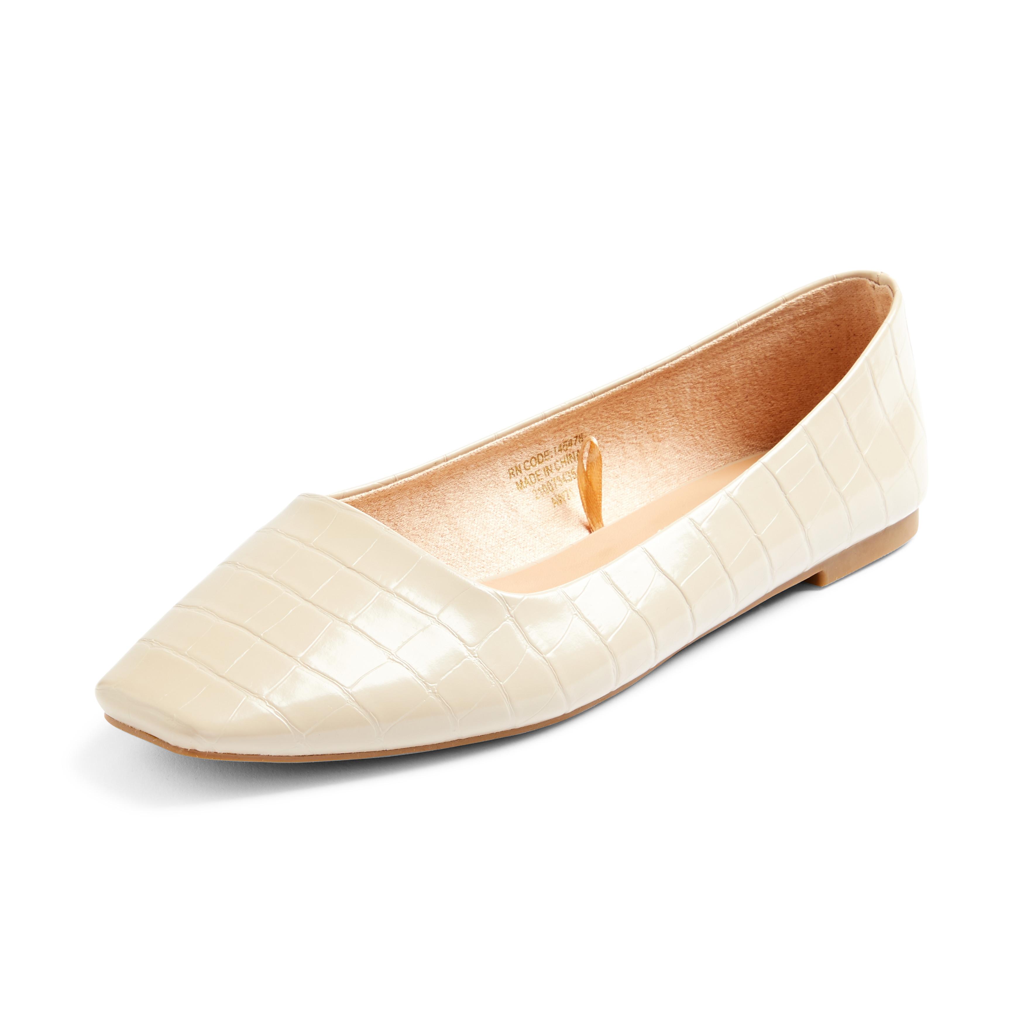 Grundig hvor ofte Bourgogne Ivory Square Toe Ballerina Shoes | Ballet Shoes, Loafers & Pumps | Women's  Shoes & Boots | Our Women's Fashion Range | All Primark Products | Penneys