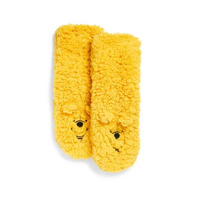 Calcetines amarillos de borreguillo con diseño de Winnie The Pooh de Disney