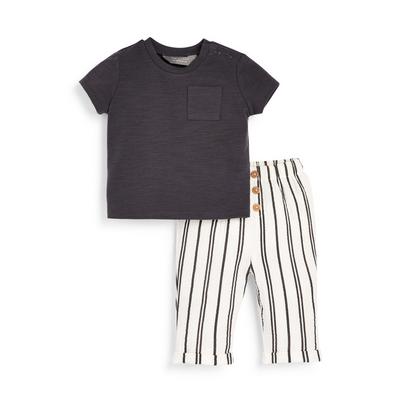 Conjunto de 2 piezas de camiseta de lino negra y pantalones de rayas para bebé