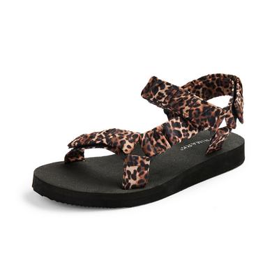 Zwarte sandalen met luipaardprint en enkelbandje