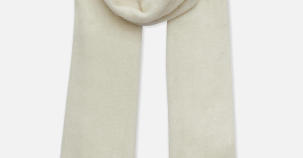Bufanda con flecos | Sombreros, bufandas y guantes mujer | Accesorios de | Nuestra línea moda femenina | Todos los productos Primark | Primark España