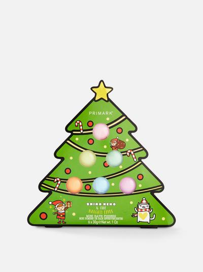 Set de regalo con mini bombas de baño en árbol de Navidad
