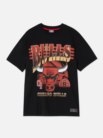T-shirt con grafica Bulls NBA