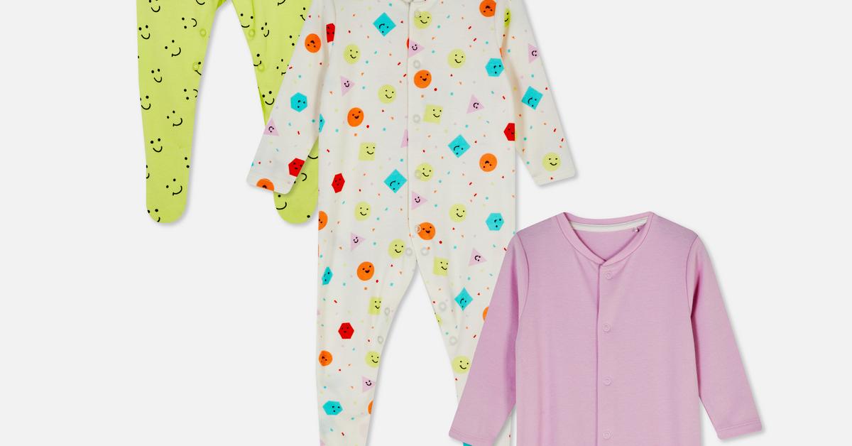 Vulgaridad Asco público Pack de 3 pijamas con estampados de sonrisas | Básicos de moda para bebé |  Moda para bebés y recién nacidos | Ropa para niños | Todos los productos  Primark | Primark España