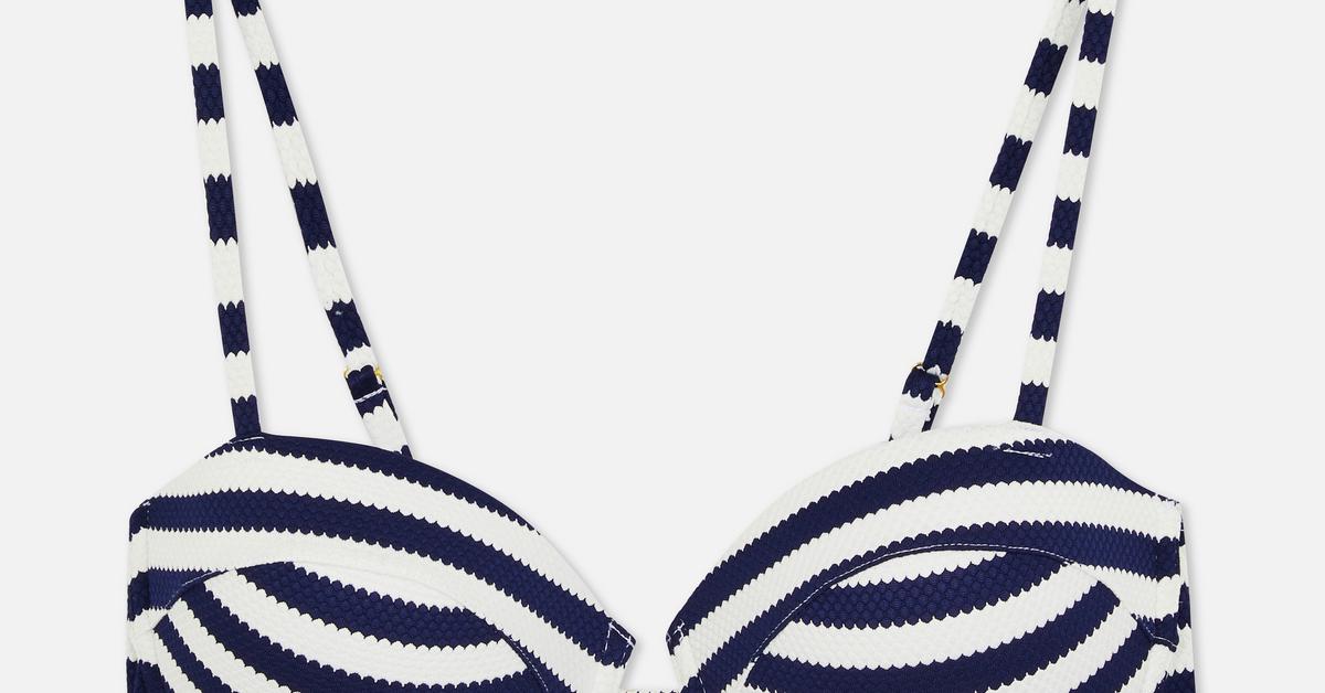 Top de bikini de piqué estampado | Bikinis y Ropa para mujer | Nuestra línea de moda femenina | los Primark | Primark España