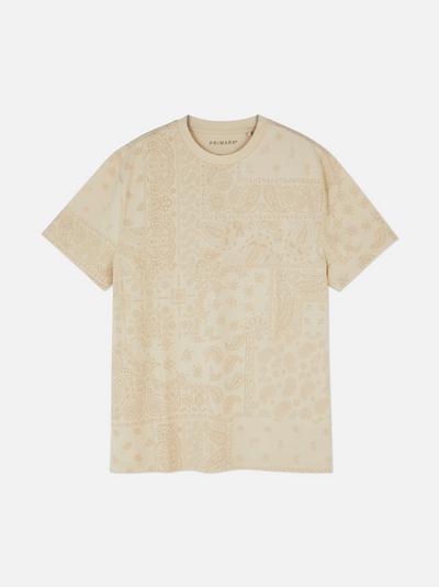 T-Shirt mit Bandana-Muster