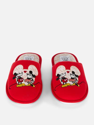 Pantuflas destalonadas con los personajes originales de Mickey y Minnie Mouse de Disney