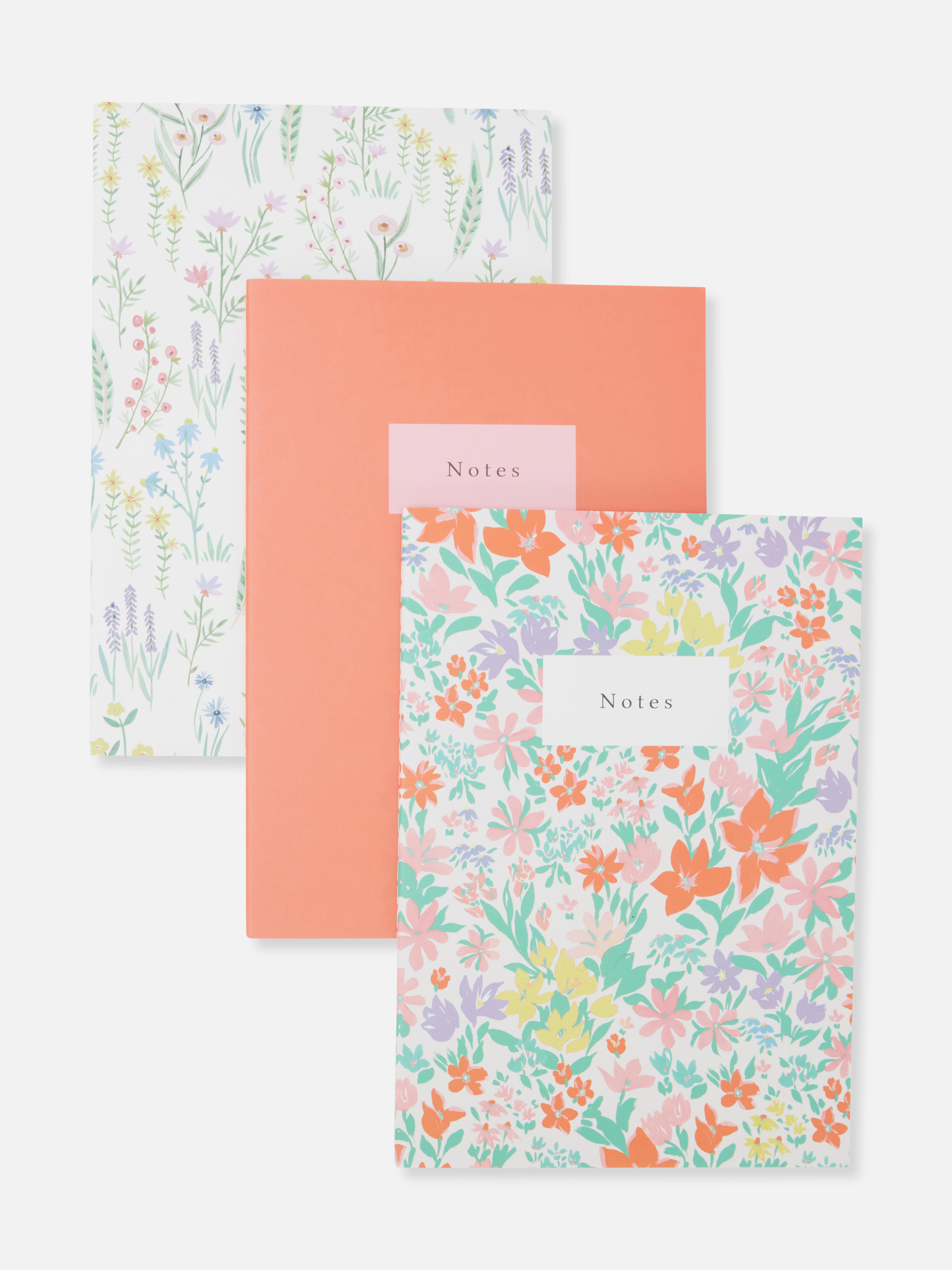 Set de 3 caiete A5 cu model floral